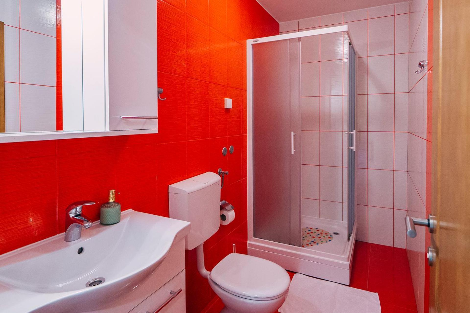Luxur Centar With Sea View Terrace Lejlighed Baška Voda Eksteriør billede