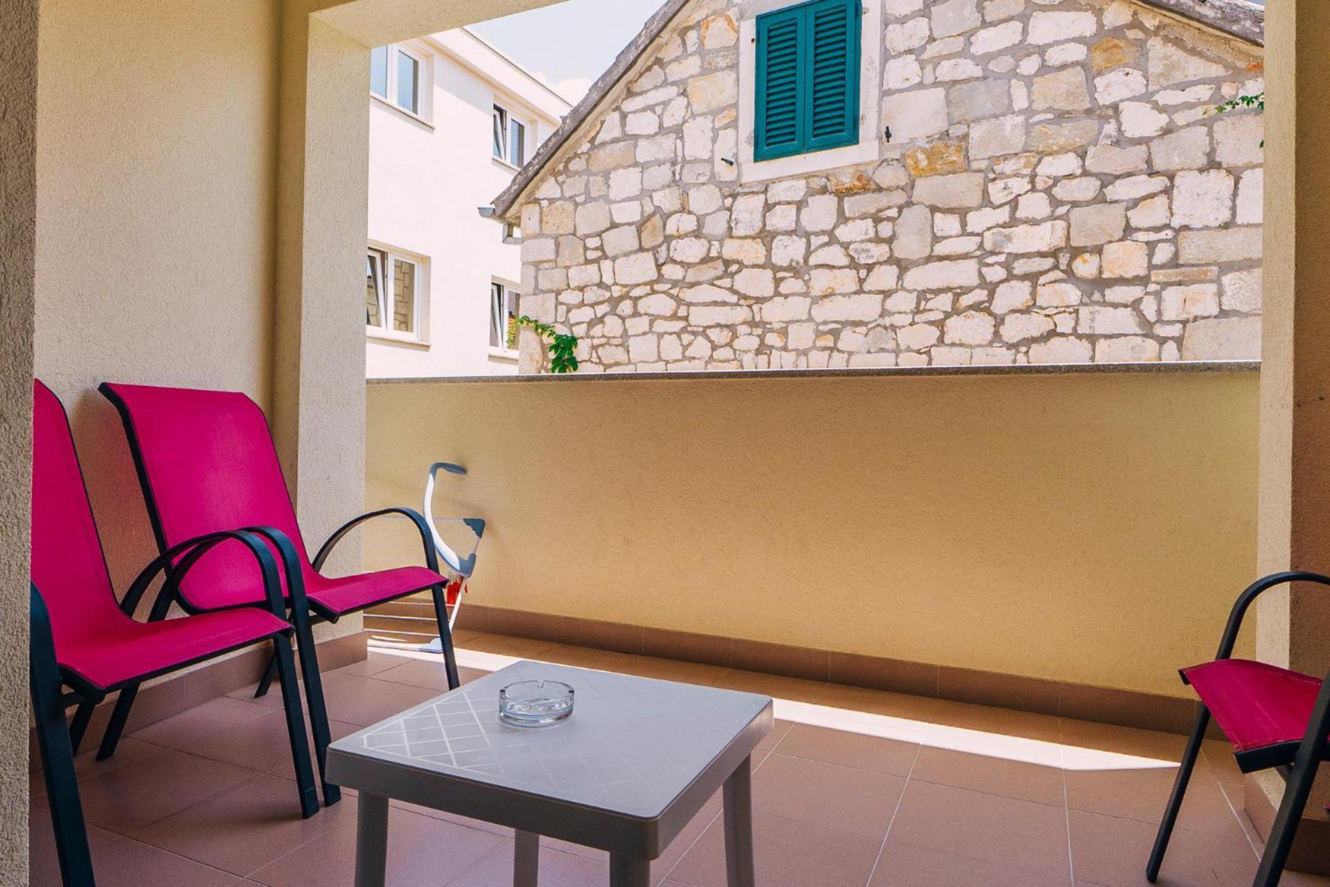 Luxur Centar With Sea View Terrace Lejlighed Baška Voda Eksteriør billede